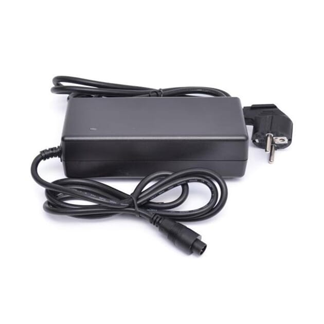 C8705058-02 Accu-lader-puch-radius-boogy-5pins_1.jpg