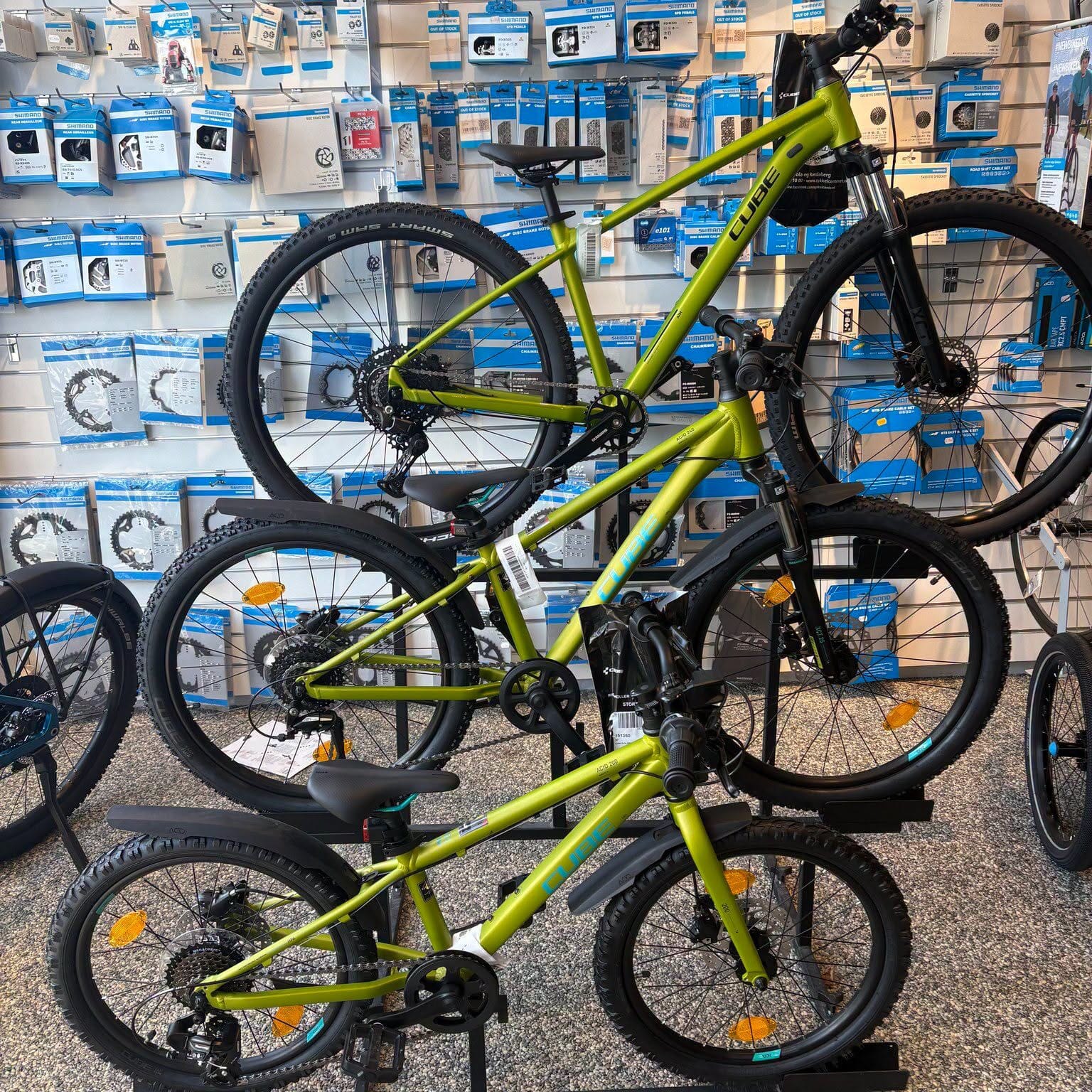 CUBE Aim Pro i ulike st&oslash;rrelser.jpeg